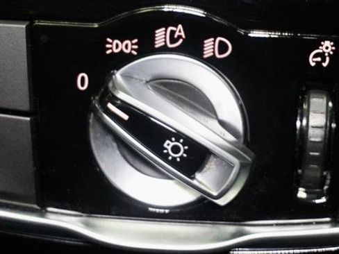 Used 2018 BMW 540i xDrive image 36