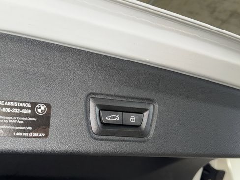 Used 2025 BMW i4 eDrive40 w/ Premium Package image 14