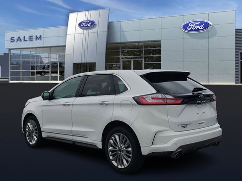 Certified 2022 Ford Edge Titanium w/ Equipment Group 301A image 5