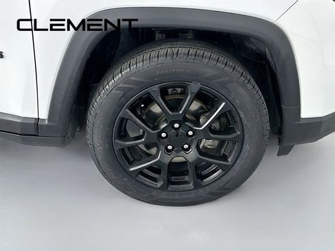 Used 2022 Jeep Compass Altitude image 34