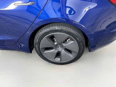 Used 2022 Tesla Model 3 RWD image 11