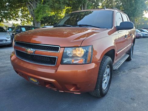 Used 2007 Chevrolet Avalanche LS RWD image 3