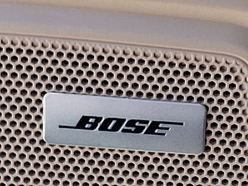 Used 2025 Porsche Macan image 31