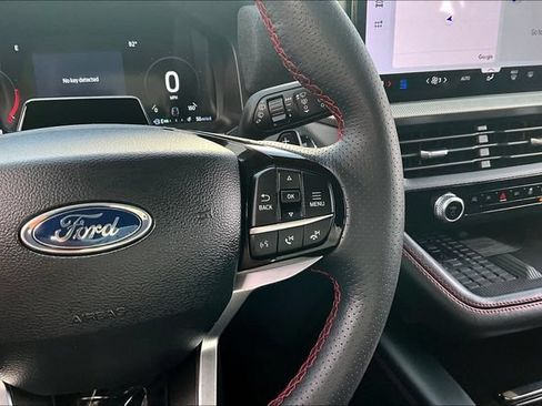 Used 2025 Ford Explorer ST AWD/4WD image 12