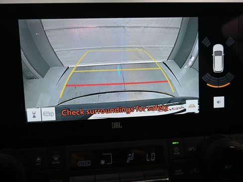 Used 2025 Toyota Grand Highlander AWD Hybrid image 20