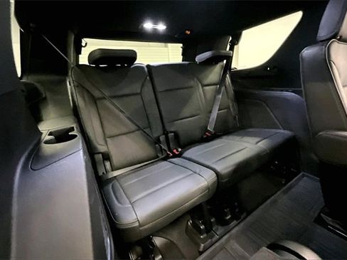 Used 2023 GMC Yukon Denali w/ LPO, Floor Liner Package image 30