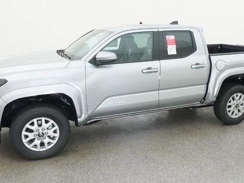 New 2026 Toyota Tacoma SR5 AWD/4WD image 5