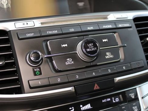 Used 2015 Honda Accord LX image 19