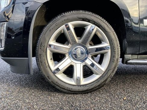 Used 2020 Cadillac Escalade Premium Luxury image 8