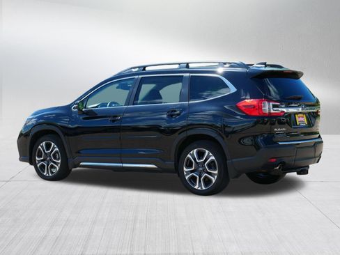 Certified 2023 Subaru Ascent Limited AWD/4WD image 5