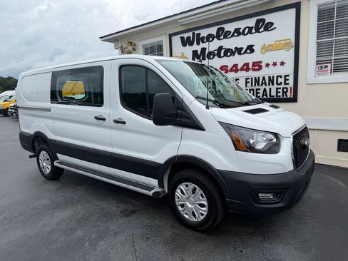 Used 2025 Ford Transit 250 Low Roof w/ Exterior Upgrade Package RWD image 2