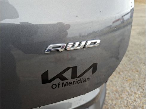 Used 2022 Ford Edge Titanium image 39