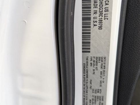 Used 2024 Dodge Durango GT image 29