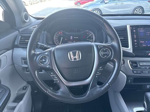 Certified 2019 Honda Ridgeline RTL-T image 17