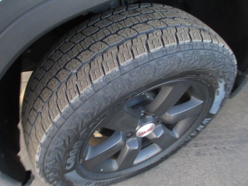 Certified 2023 GMC Sierra 1500 Pro w/ Pro Value Package image 12