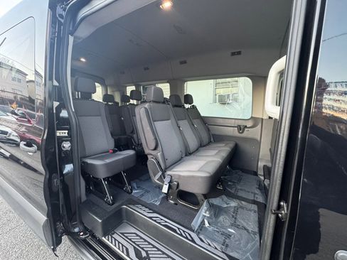 Used 2024 Ford Transit 350 XLT image 11