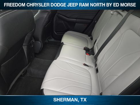 Used 2026 Ford Escape Platinum w/ Premium Technology Package AWD/4WD image 20