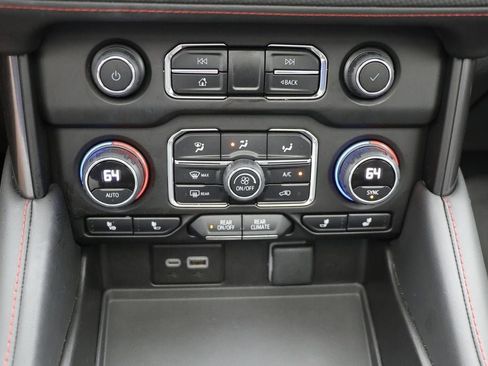 Used 2024 Chevrolet Tahoe RST image 27