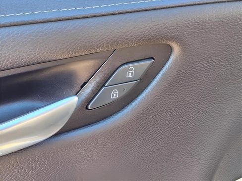 Used 2019 Cadillac XT4 Premium Luxury image 13