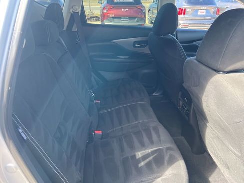 Used 2019 Nissan Murano S image 13