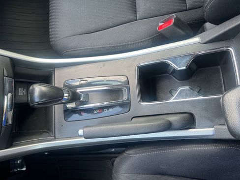 Used 2014 Honda Accord Sport image 30