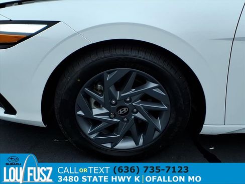 Used 2024 Hyundai Elantra SEL image 30