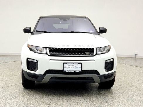 Used 2017 Land Rover Range Rover Evoque SE Premium image 2