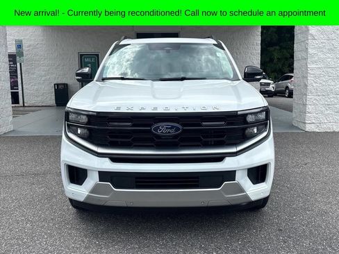 Used 2026 Ford Expedition Platinum w/ Driver's Package AWD/4WD image 22