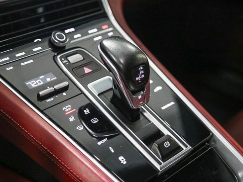Used 2018 Porsche Panamera 4S w/ Premium Package Plus AWD/4WD image 21