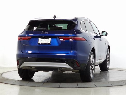 Used 2022 Jaguar F-PACE S image 9