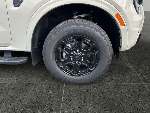 New 2025 Ford Ranger Lariat w/ FX4 Off-Road Package AWD/4WD image 9