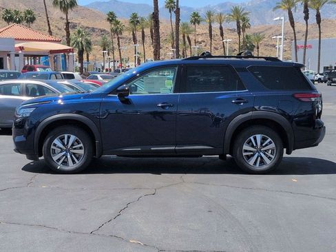 New 2026 Nissan Pathfinder SL AWD/4WD image 3