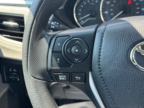 Used 2016 Toyota Corolla LE FWD image 28