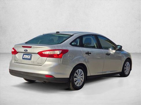 Used 2014 Ford Focus S image 5