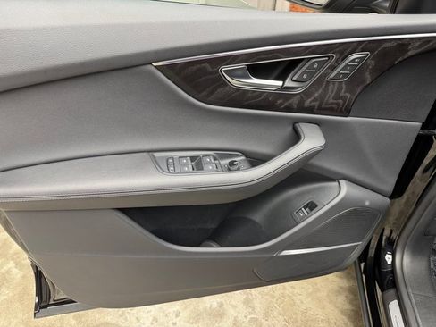 Used 2023 Audi Q8 Premium Plus image 10