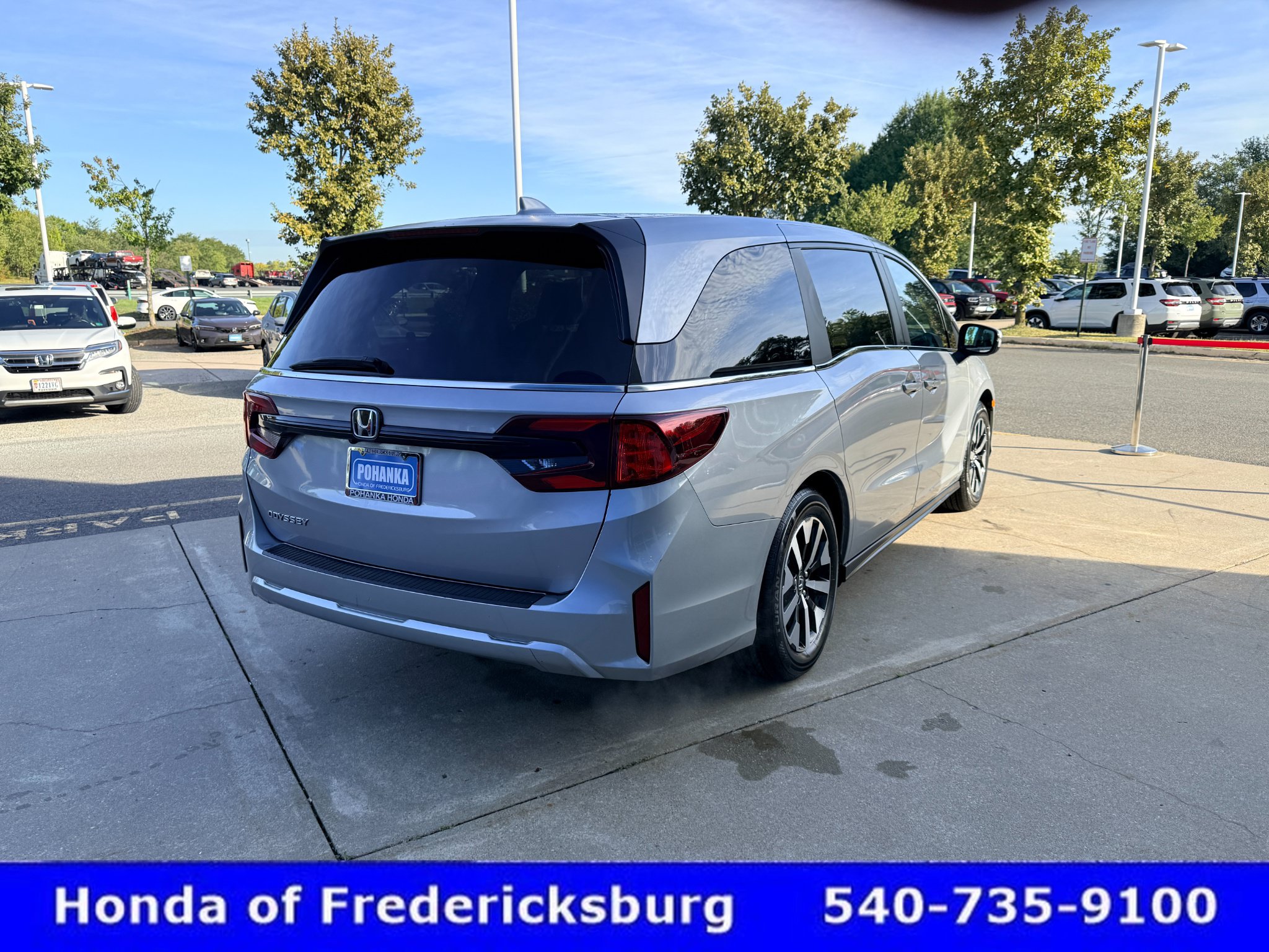 Certified 2025 Honda Odyssey EX-L image 6