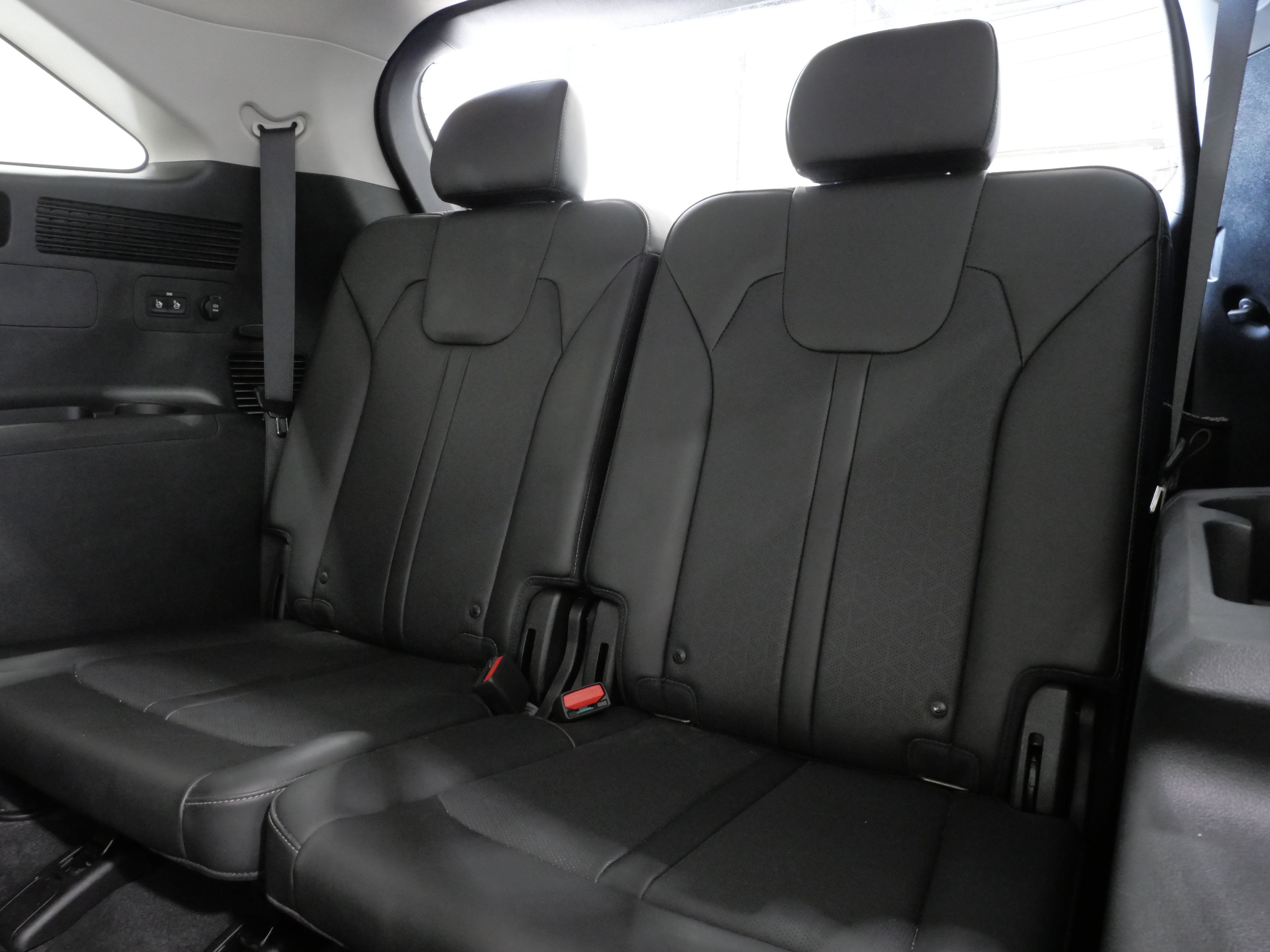 Used 2022 Kia Sorento S FWD image 24