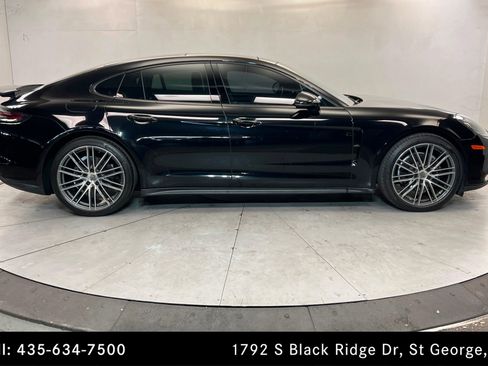 Used 2017 Porsche Panamera 4 AWD/4WD image 6