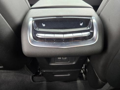 Used 2023 Cadillac XT6 Sport w/ Technology Package AWD/4WD image 22