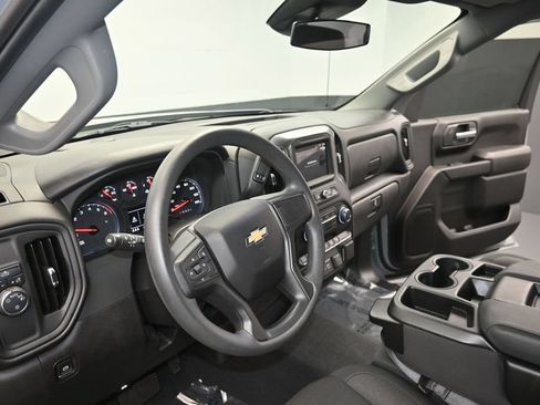 Used 2025 Chevrolet Silverado 1500 Custom RWD image 13