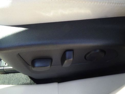 Used 2021 Buick Envision Preferred FWD image 18