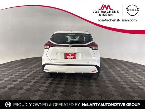 Certified 2024 Nissan Kicks S image 7