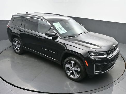New 2026 Jeep Grand Cherokee L Limited AWD/4WD image 44