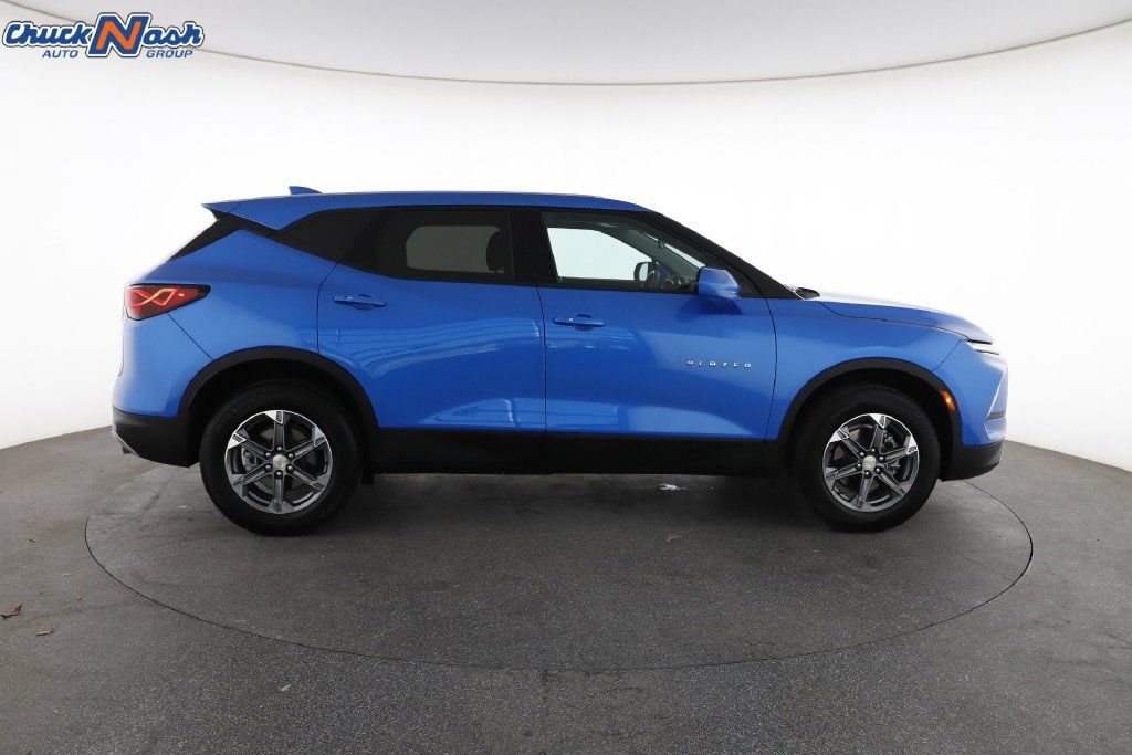 Certified 2026 Chevrolet Blazer LT FWD image 14