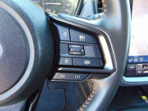 Certified 2024 Subaru Crosstrek 2.5i Limited w/ Crosstrek Mirror Package AWD/4WD image 17