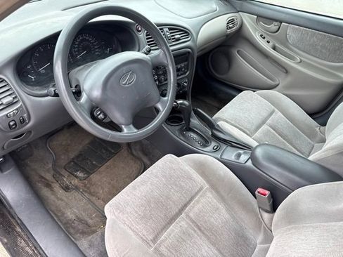 Used 2001 Oldsmobile Alero GL w/ Sun & Sound Pkg FWD image 15