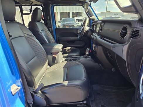 Certified 2023 Jeep Gladiator Overland image 19