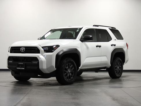 Used 2025 Toyota 4Runner SR5 RWD image 8