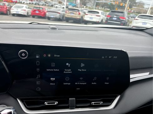 Certified 2025 Chevrolet Equinox LT image 10