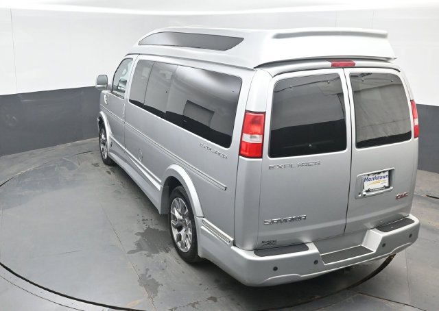 Used 2022 GMC Savana 2500 w/ Enhanced Convenience Package RWD image 47
